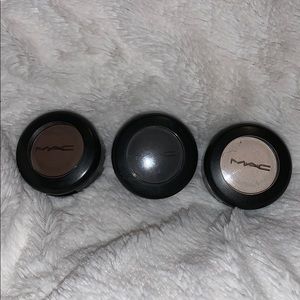 MAC EYESHADOW